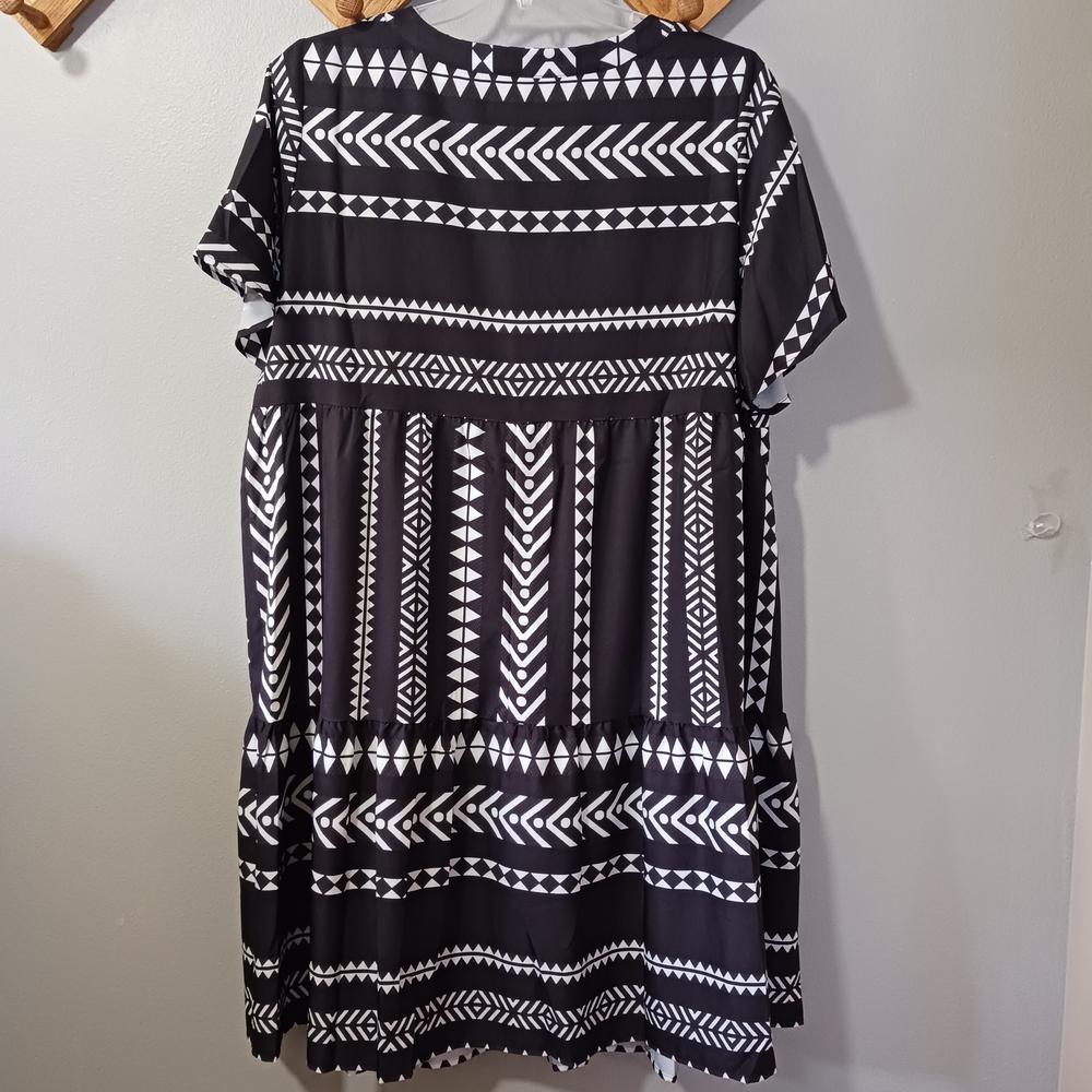 Bloomchic Black And White Geometric Pattern Babyd… - image 5